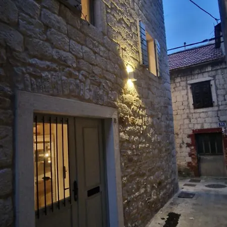 Viu2 Castle
