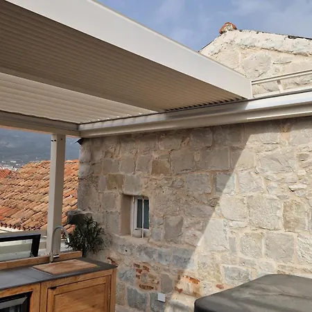 Viu2 Castle Villa *